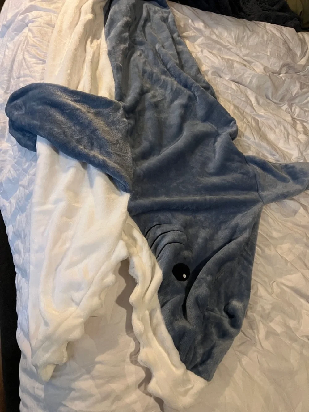 Hooded Shark Blanket – Plush Wearable Throw – Light Blue & White